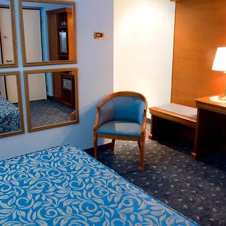Hm Motelhotel 4*